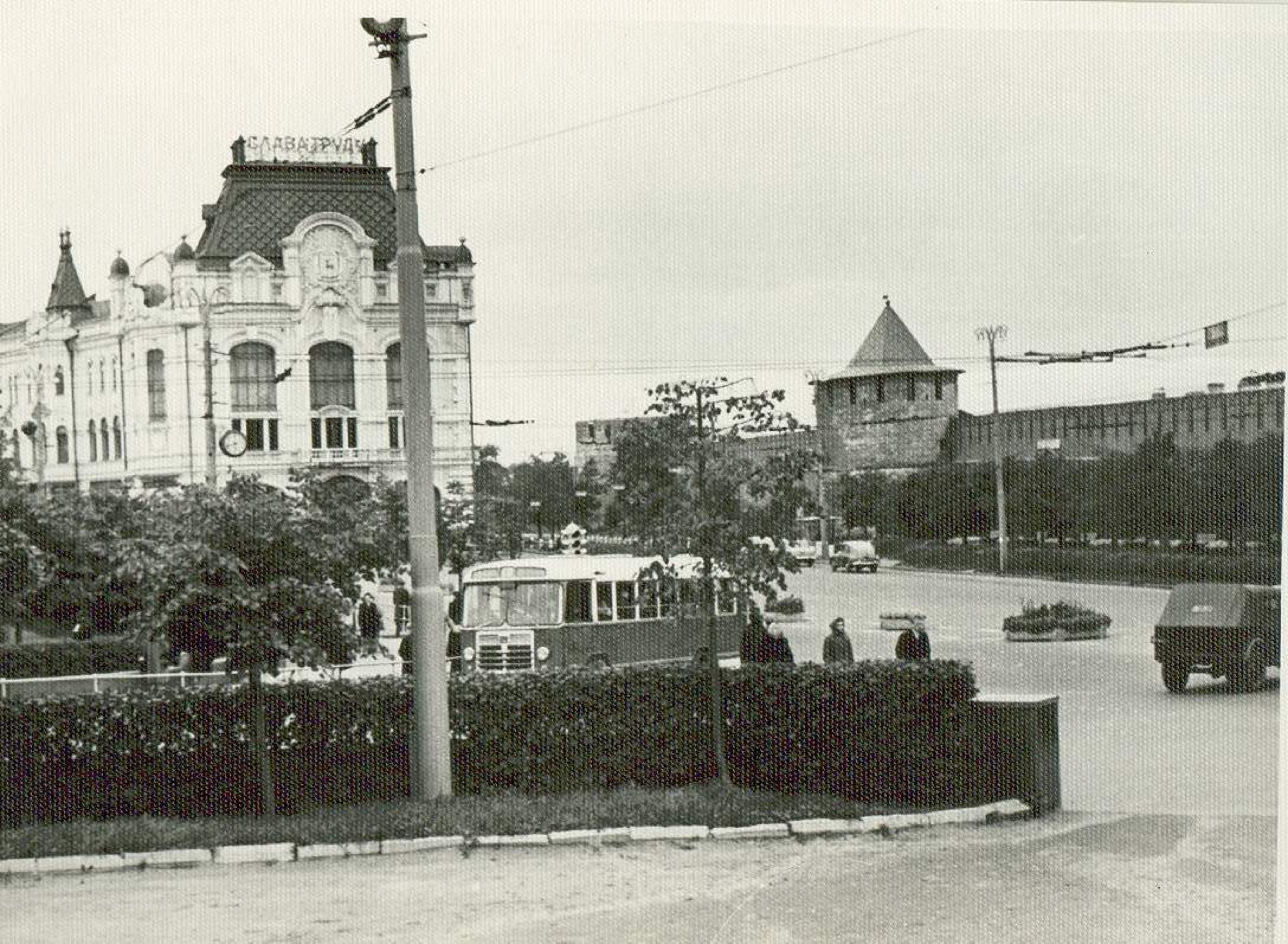 Площадь Минина Городская дума Кремль