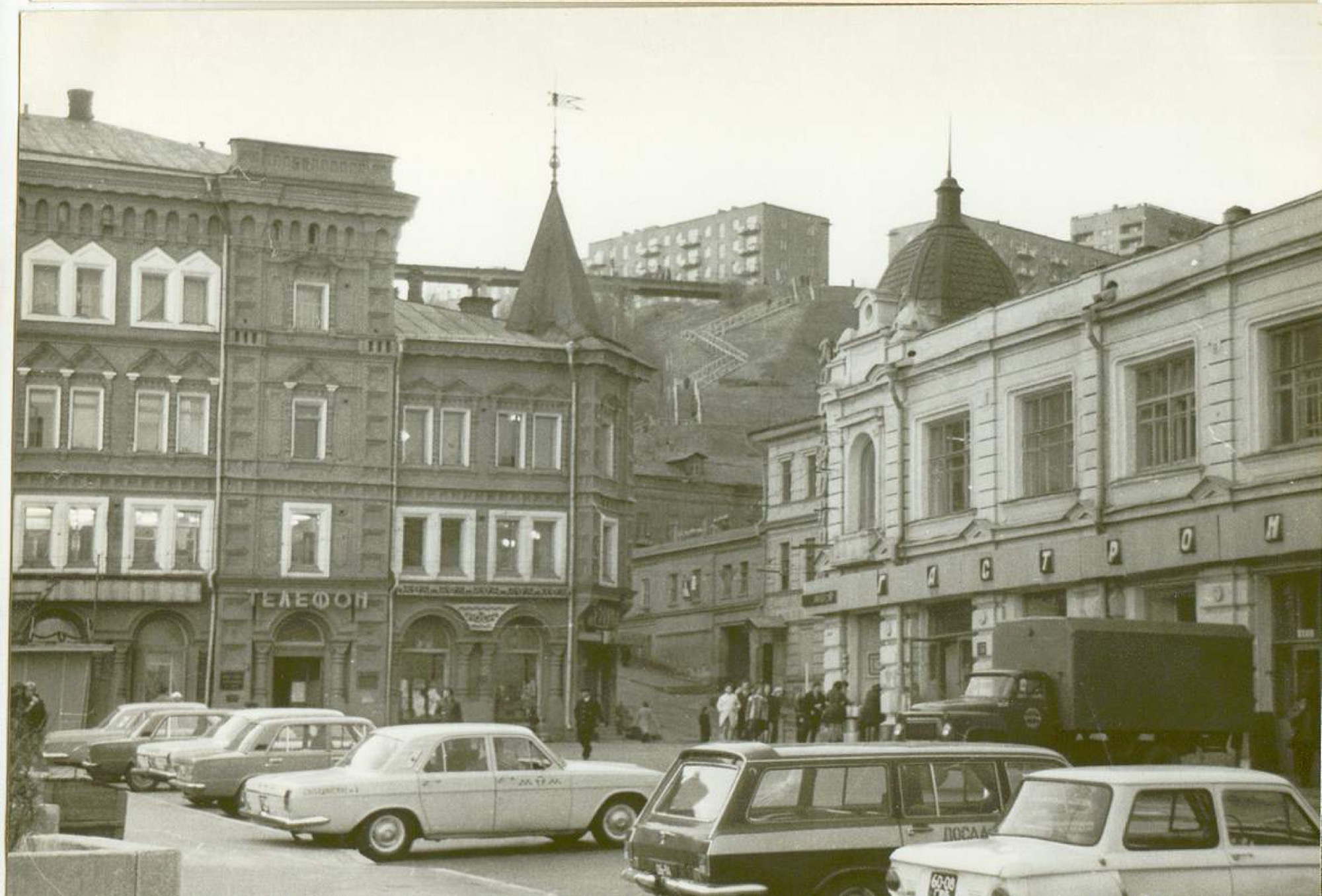 Чкаловская лестница, Кремль, улица Большая Покровская