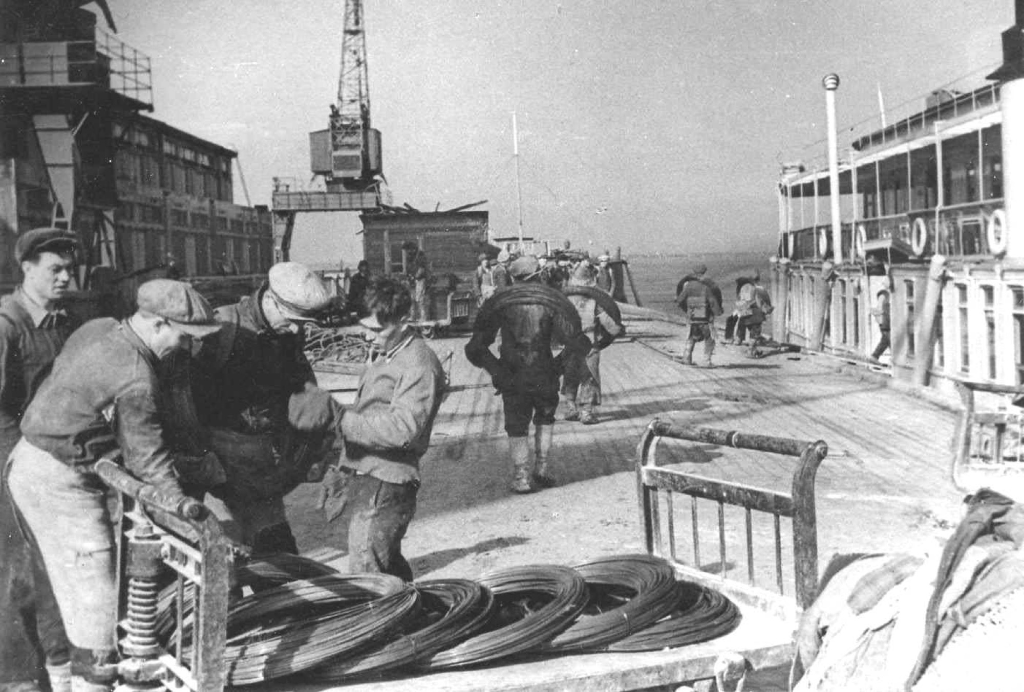 Речной порт (пристань)