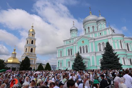 Троицкий собор Серафимо-Дивеевского монастыря, торжества в Дивееве