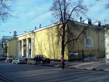 Усадьба Губина 1. Главный дом Адрес: Нижний Новгород, ул. Минина, 10 (литер Б) Архитектор: Датировка: 1840-е, гг. Категория охраны: Р Документ о принятии на охрану: 471 329