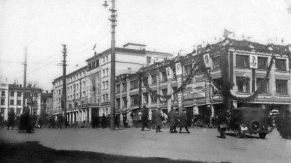Гостиница «Москва» на Большой Покровской, 1935 год — работа А. З. Гринберга и М. Т. Смурова вскоре после постройки